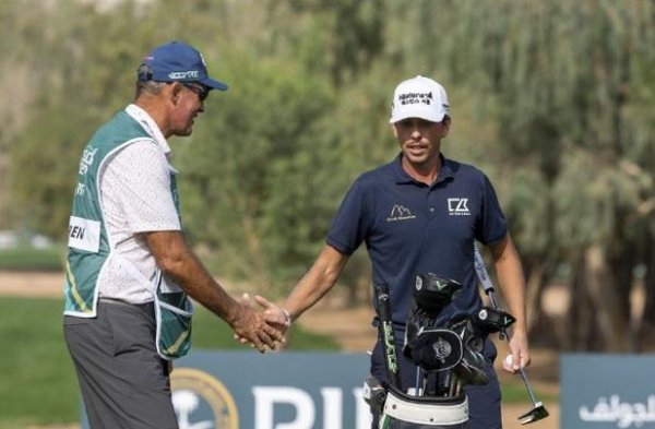 香港赛马会网上投注 海尔格伦并列领先亚巡沙特公开赛54洞 郑蕴和T9